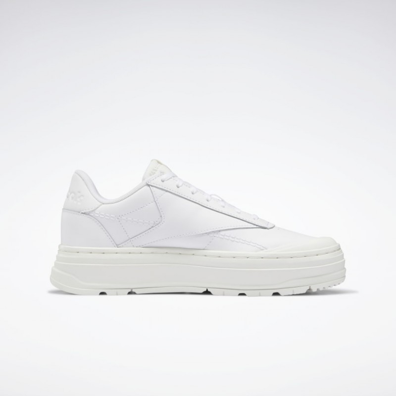 Reebok Women's Club C Double Geo Shoes- حذاء ريبوك كلو سي دبل جيو للنساء لون أبيض