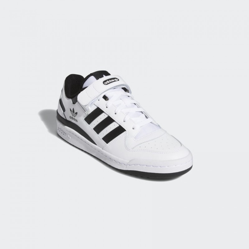 حذاء فوروم لو من اديداس للرجال حذاء رياضي لون أبيض adidas FORUM LOW Shoes