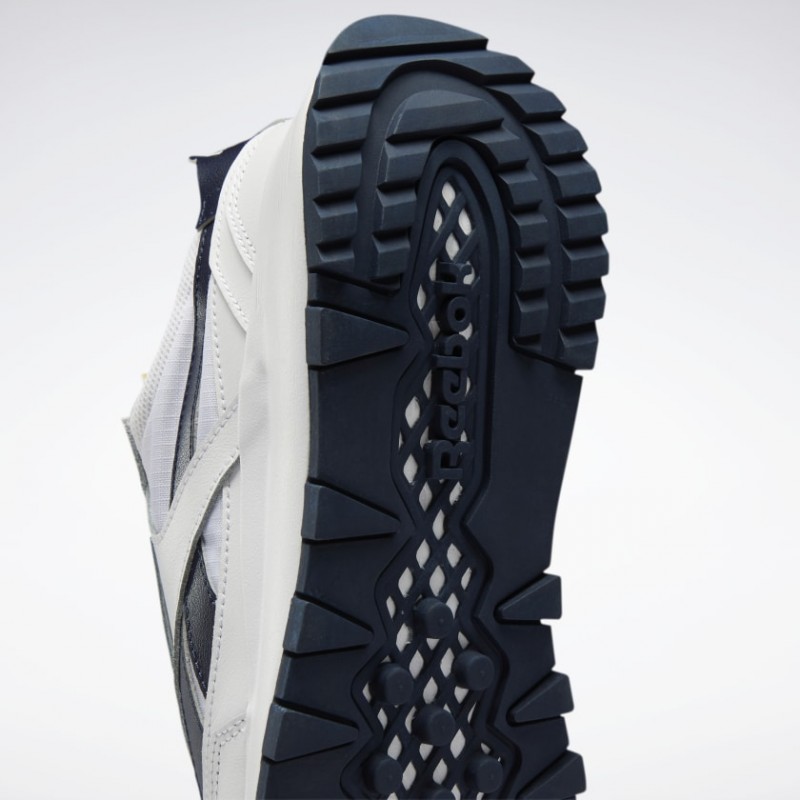 حذاء ريبوك كلاسيد ليذر ليجانسي لون أبيض- Reebok Classic Leather Legacy Shoes - White