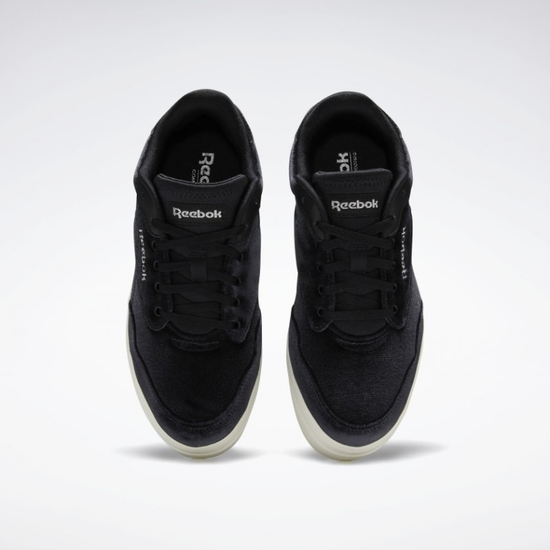 حذاء ريبوك رويال تيك للنساء لون أسود - Reebok Women's Royal Techque Shoes