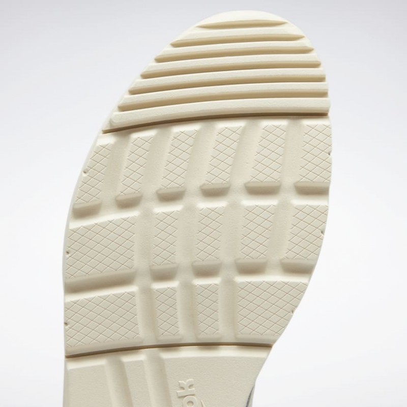 حذاء ريبوك كلوب سي دبل جيو للنساء لون طحيني - Reebok Women's Club C Double GEO Shoes 