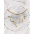 طقم اكسسوارات لون ذهبي