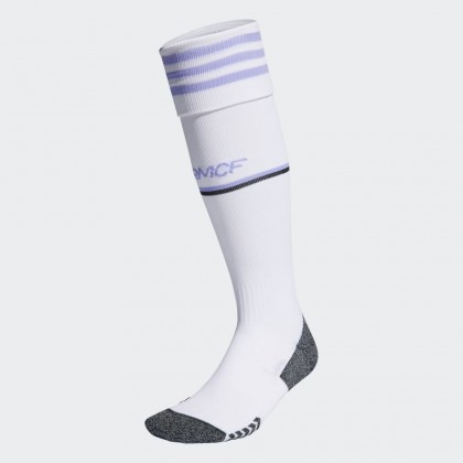 adidas Real Madrid 22/23 Home Socks - White- جوارب اديداس ريال مدريد الرسمية للجنسين لون أبيض