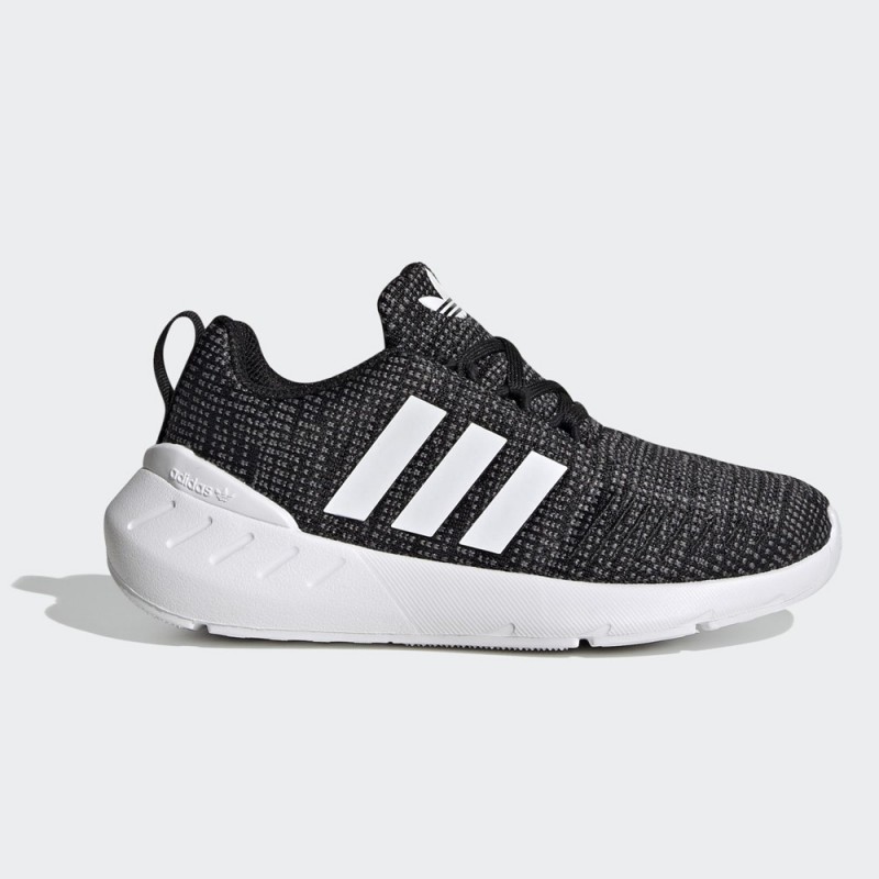 Adidas kids swift run online