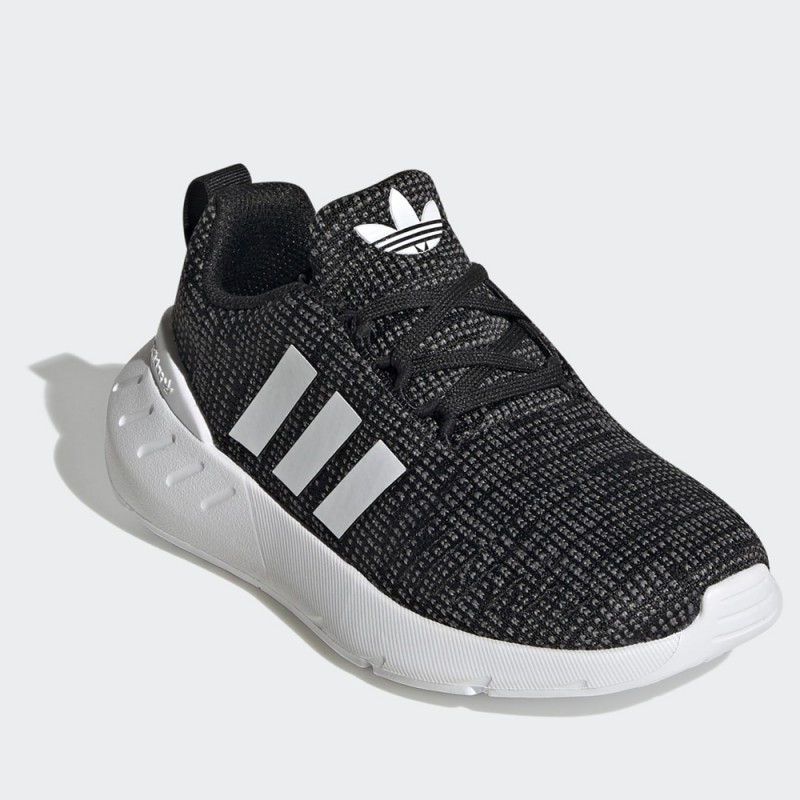 adidas Kids' Swift 22 Shoes – Black -  حذاء اديداس سويفت 22 للأطفال لون أسود وأبيض