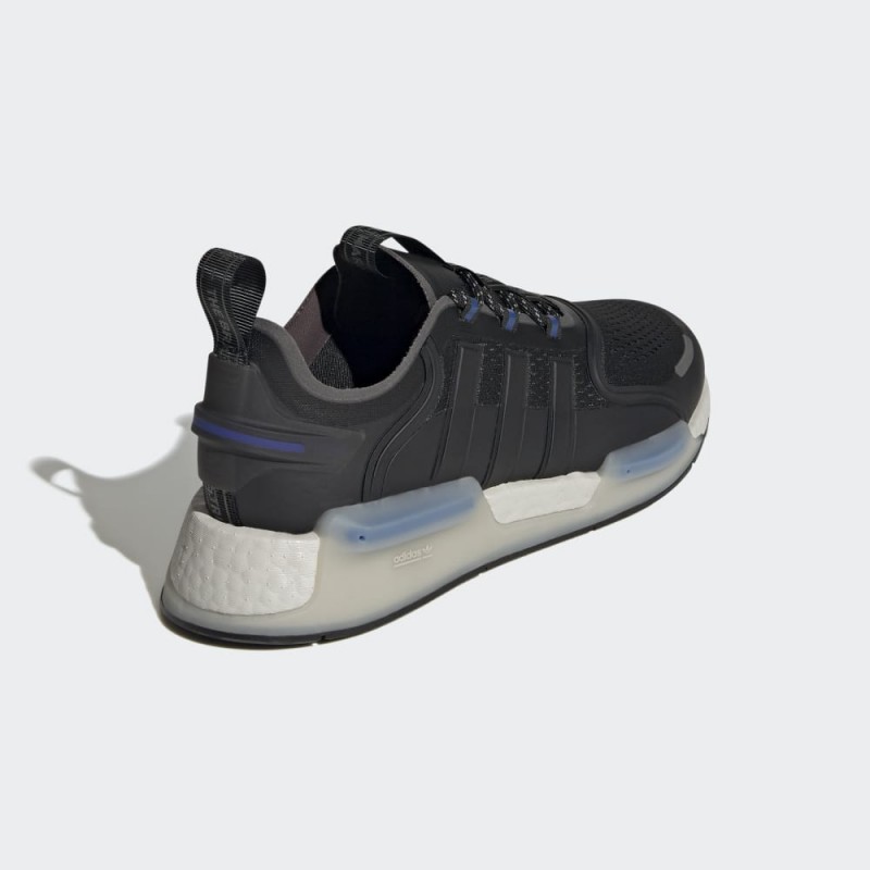 adidas NMD_V3 Shoes - Black- حذاء اديداس ان ام دي في 3 للرجال لون أسود
