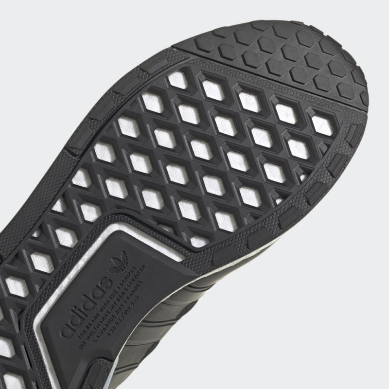 adidas NMD_V3 Shoes - Black- حذاء اديداس ان ام دي في 3 للرجال لون أسود