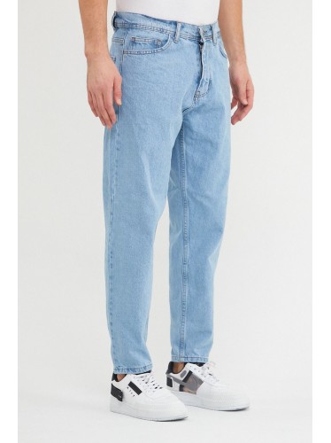 بنطلون جينز بـوي فريند شبابــي