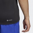 adidas TRAIN ESSENTIALS COMFORT TRAINING T-SHIRT تيشيرت للشباب لون اسود