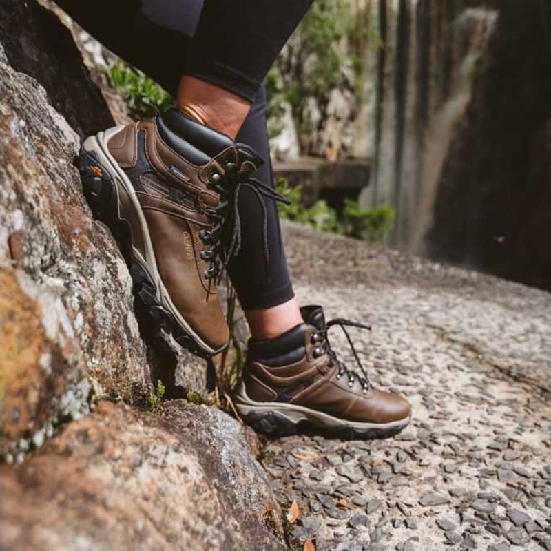 Hi-Tec Altitude X-Plorer Waterproof  حذاء هاي-تيك التيتيود اكس بلورر وتر بروف المضاد للماء لون بني