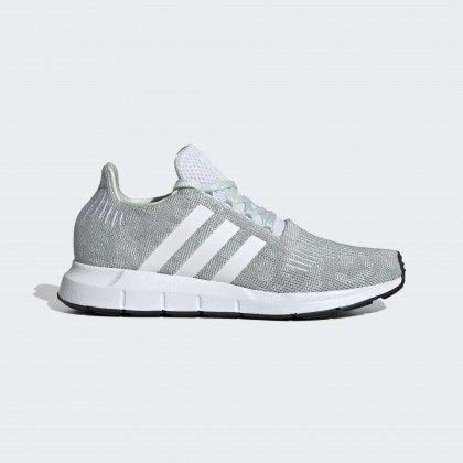 adidas SWIFT RUN W