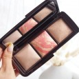 Hourglass Ambient Lighting Face Palette