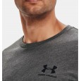 Under Armour Men's Sportstyle Left Chest T-Shirt || تيشيرت أندر آرمر سبورت ستايل ليفت تشيست بأكمام قصيرة للرجال لون رمادي