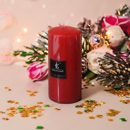 شمع احمر حجم كبير