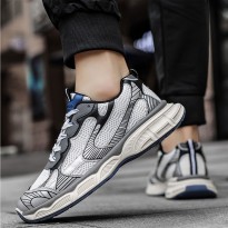 حذاء رياضي بتصميم شبكي ونعل سميك للرجال لون رمادي وأبيض- Fashion Mens Sneakers Breathable Running Shoes