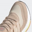 حذاء اديداس ألترا بوست 21 للنساء لون بيج وزهري -adidas Womens' Ultraboost 21 Shoes - Beige