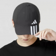 adidas Unisex 3-Stripes AEROREADY Baseball Cap  - طاقية اديداس تصميم ثلاث خطوط ايروريدي بيسبول للجنسين لون أسود