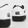 حذاء فانز فيير لان للرجال لون أبيض ونعل أسود- Vans Mens' Fairlane Shoes