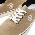 حذاء فانز اوثنيك ون بيس للرجال لون بيج ونعل أبيض- Vans Men's Authentic One Piece DX Birch Shoes