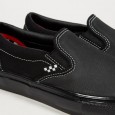 حذاء فانز سكيت سليب أون للرجال لون أسود ونعل أسود- Vans Mens' Skate Classics Slip-On Shoes