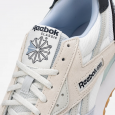 حذاء ريبوك ال اكس 2200 للجنسين لون رمادي وكحلي ونعل أبيض- Reebok Unisex' LX2200 Shoes