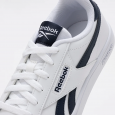 حذاء ريبوك كورت ريترو للجنسين لون أبيض وكحلي ونعل أبيض - Reebok Unisex' Court Retro Shoes