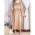 فستان بأكمام طويلة مع رباط خصر للنساء لون بيج من Sami Boutique