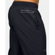 Under Armour Men's Unstoppable Tapered Pants - بنطلون أندر آرمر انستوببال تيبرد للرجال لون أسود