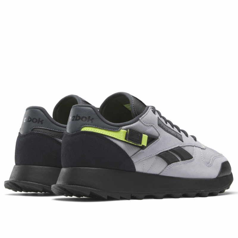Reebok Mens' Classic Leather Shoes - حذاء ريبوك كلاسيك ليذر للرجال لون أسود ورمادي