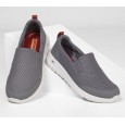حذاء سكيتشرز جو ووك ماكس للرجال لون رمادي ونعل أبيض- Skechers Men's GOwalk Max - Clinched Shoes