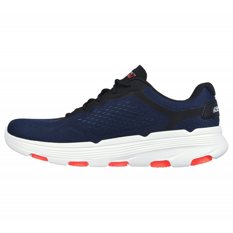 حذاء سكيتشرز جو رن 7.0 للرجال لون كحلي وأسود ونعل أبيض- Skechers Men's Go Run 7.0 Shoes