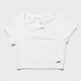 Reebok Women's Classics Cropped Jersey T-Shirt Chalk- تيشيرت ريبوك كلاسيك كروبيد جيرسي للنساء لون طحيني