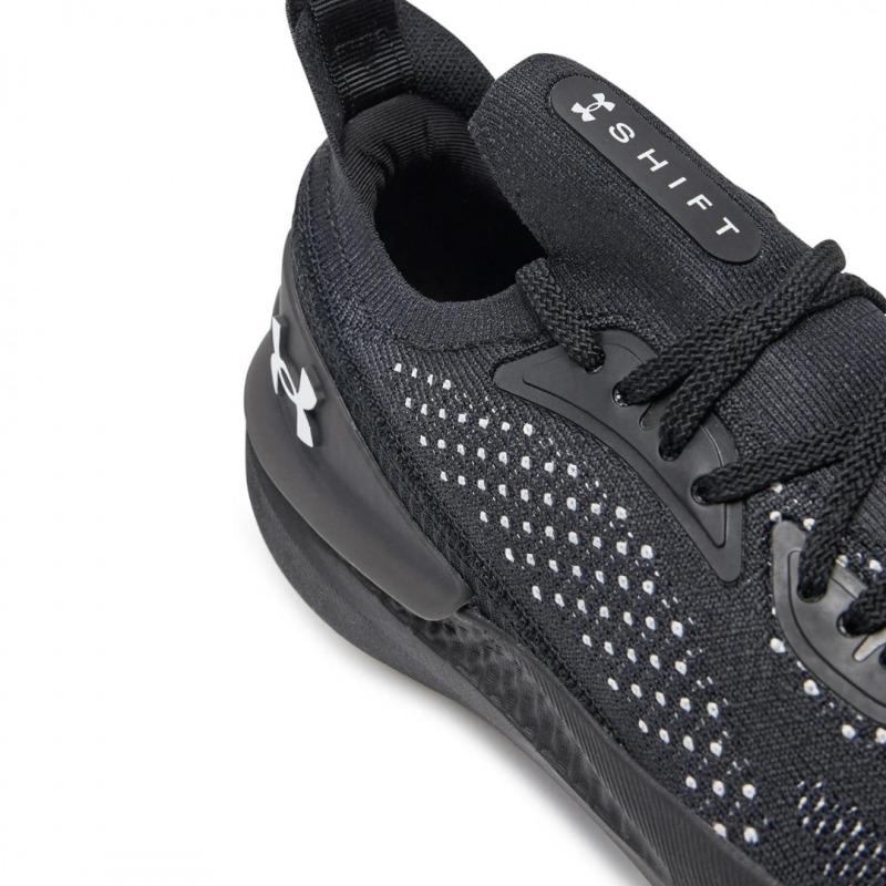 حذاء اندر ارمور شيفت للرجال لون أسود -Under Armour Mens' Shift Shoes