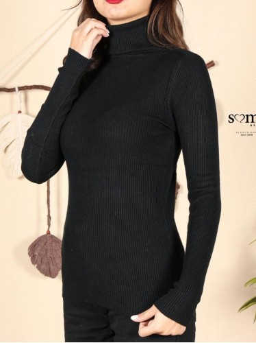 بلوزة جولف للنساء لون أسود