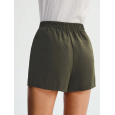شورت نسائي بعقدة أمامية للنساء لون زيتي