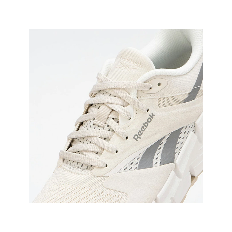 Reebok Womens' Zig Dynamica 5 Shoes - حذاء ريبوك زيج دايناميكا 5 للنساء لون طحيني وبرتقالي
