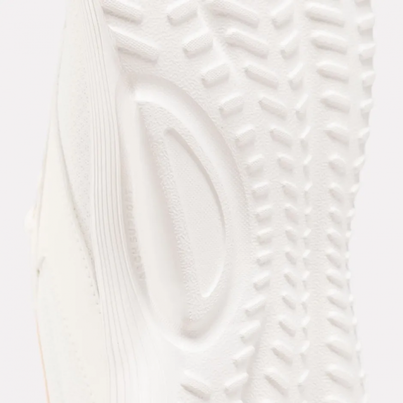 Reebok Womens' Lite 4 Shoes - حذاء ريبوك لايت 4 للنساء لون أوفوايت وزهري