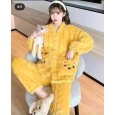 بجامة فرو قطعتين للنساء لون أصفر