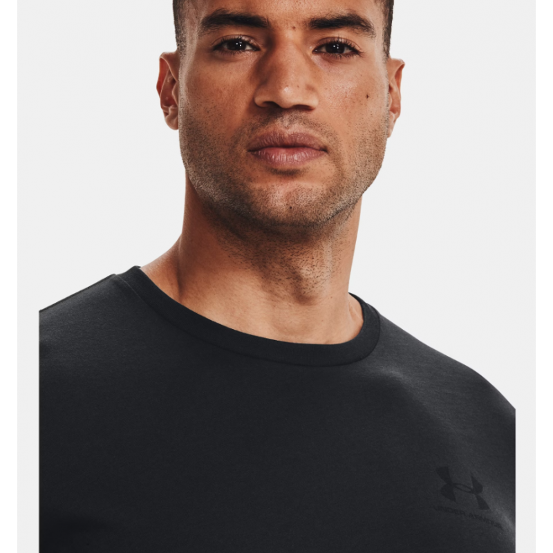 Under Armour Men's SUA Left Chest Logo Short Sleeve T-Shirt - تيشيرت أندر آرمر سبورت ستايل ليفت تشيست بأكمام قصيرة للرجال لون أسود