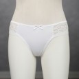 ملابس داخلية للنساء لون أبيض