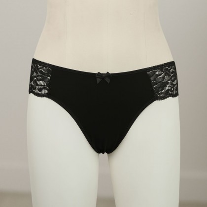 ملابس داخلية للنساء لون أسود