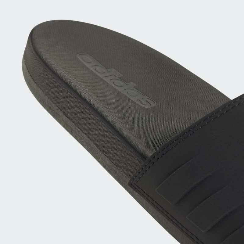 adidas MERCEDES - AMG PETRONAS FORMULA ONE TEAM ADILETTE COMFORT SLIDES - Black