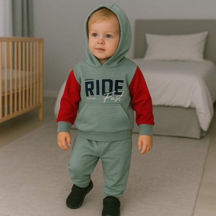 بجامة بطاقية (قطعتين) للأطفال لون اخضر فاتح وخمري