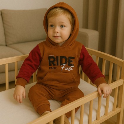 بجامة بطاقية (قطعتين) للأطفال لون بني وأحمر