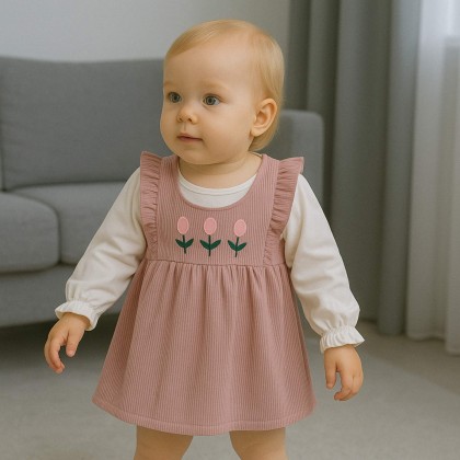 فستان للأطفال لون بيج وأبيض