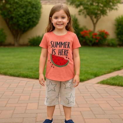 بيجامة صيفية بناتية لون مشمشي وسكني فاتح