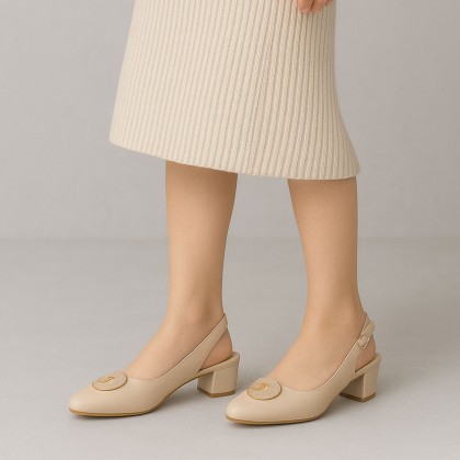 حذاء كعب متوسط نسائي بكعب عريض بتصميم مفتوح من الخلف لون بيج