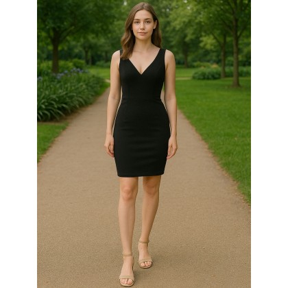 فستان حفر للنساء لون أسود سادة