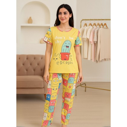 بجامة قطنية بأكمام قصيرة بتصميم رسومات صبارة للنساء لون أصفر من Sami boutique