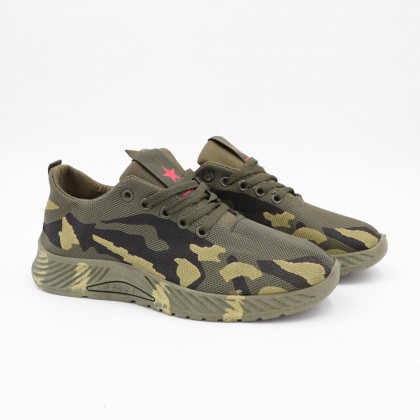 حذاء رياضي للرجال لون جيشي